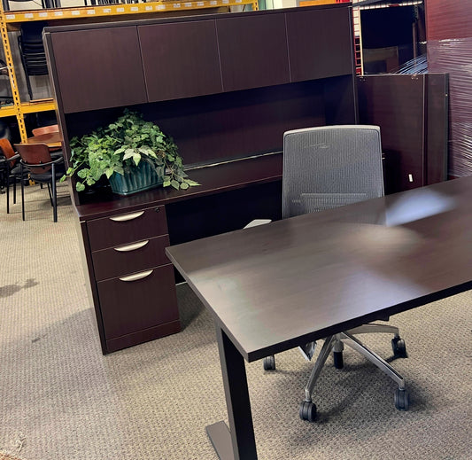 Desks: Desk with Hutch    sit/stand desk