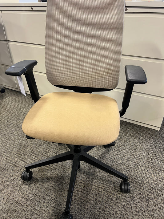 Chairs: Steelcase Desk chair on casters