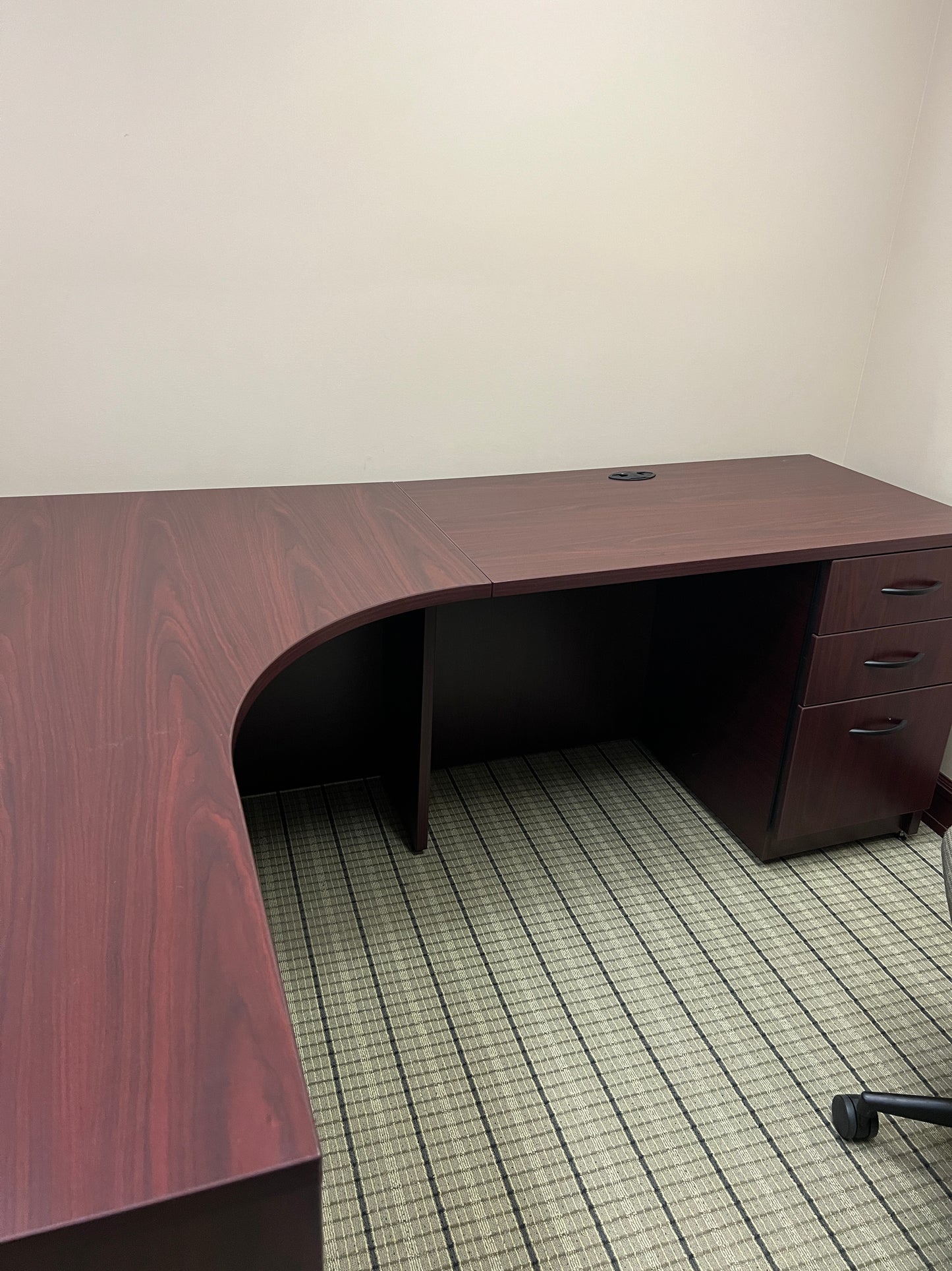 Desks: Cherry, laminate L shaped desk