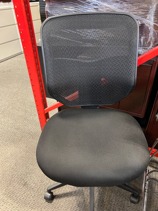 Chairs:Black desk chair with casters, no arms