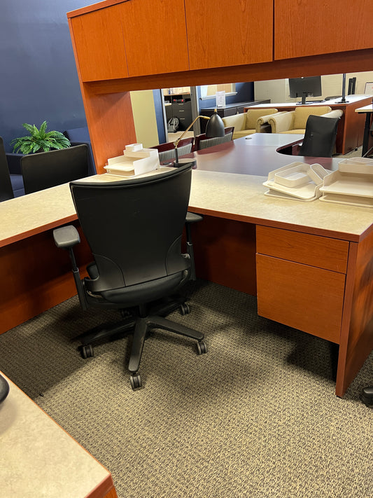 Desk: HON U shape desk with attached hutch